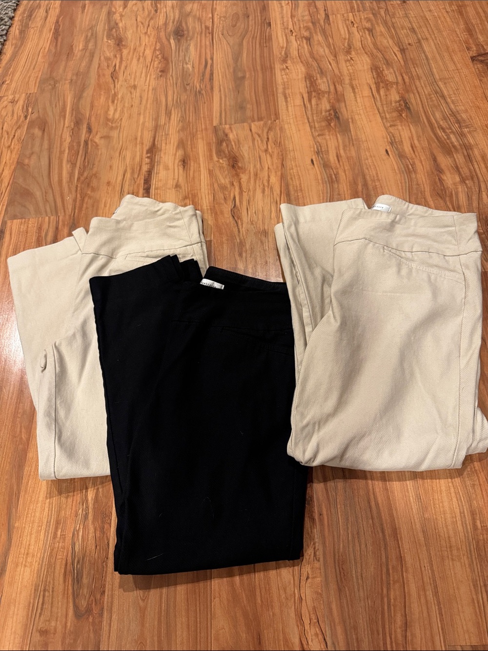 Van Heusen Ladies cropped/capri Pants - Black and Tan